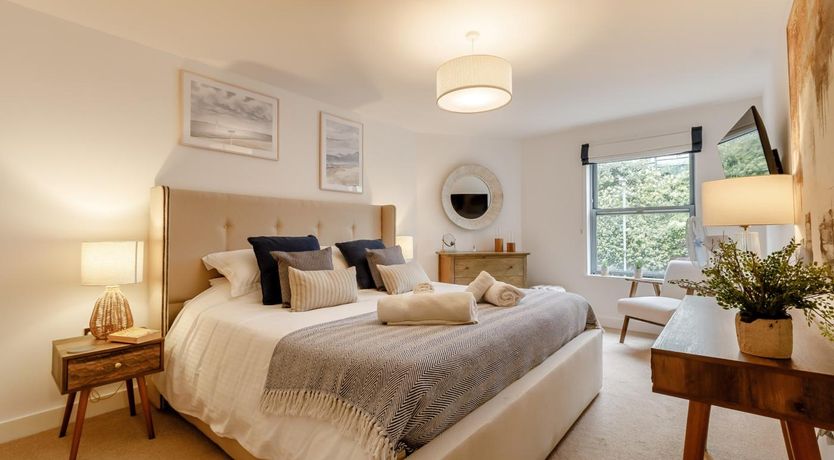 Photo of 3 Bed in Torquay