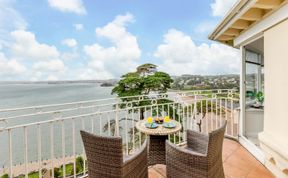 Photo of 2 Bed in Torquay
