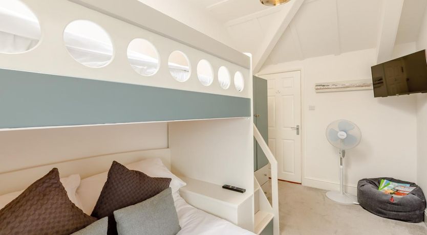 Photo of 2 Bed in Torquay