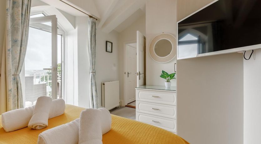 Photo of 2 Bed in Torquay