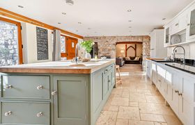 Photo of 4-bed-in-nottage