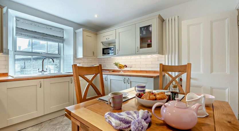 Photo of 3 Bed in St. Breward