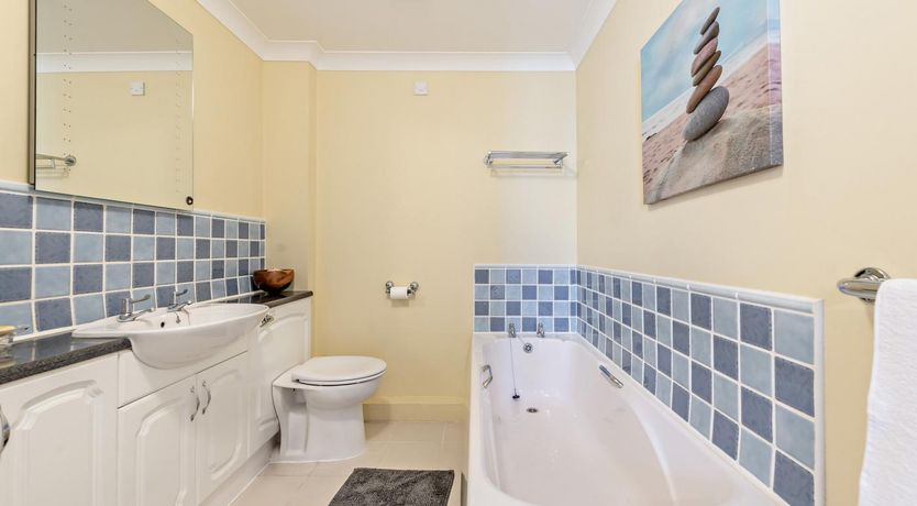 Photo of 4 Bed in Broad Haven