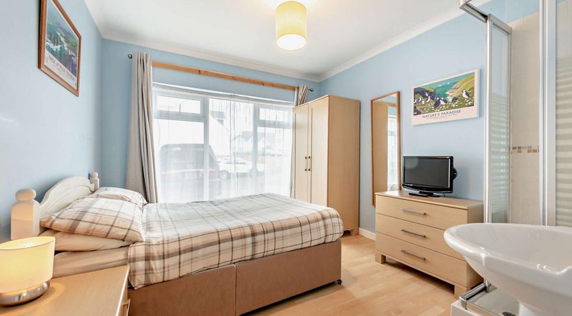 Photo of 4 Bed in Broad Haven