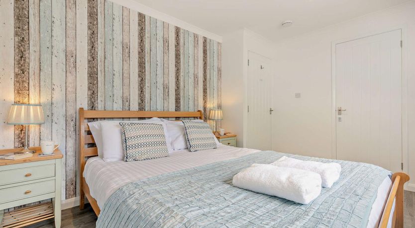 Photo of 4 Bed in St. Levan