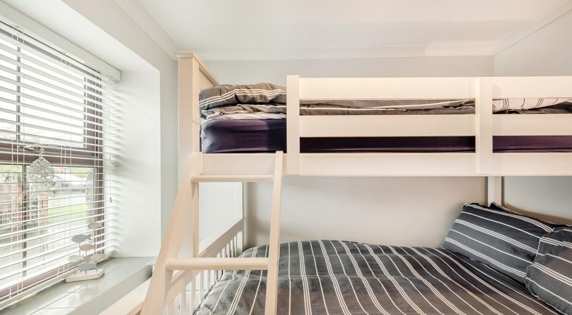 Photo of 2 Bed in Broad Haven