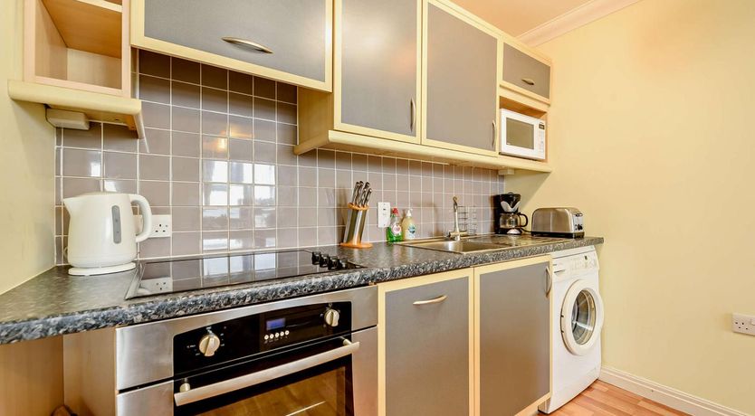 Photo of 2 Bed in Broad Haven