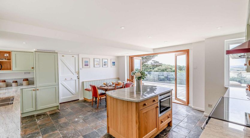 Photo of 4 Bed in Saunton