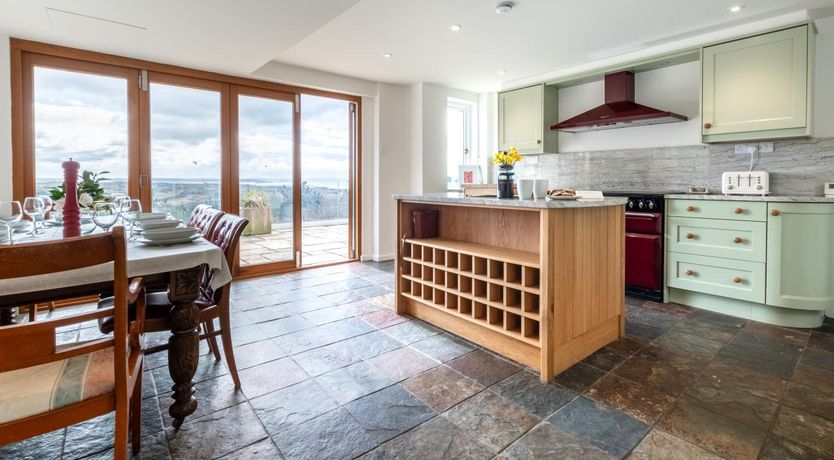 Photo of 4 Bed in Saunton