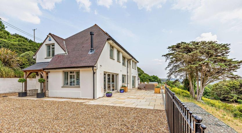 Photo of 4 Bed in Saunton