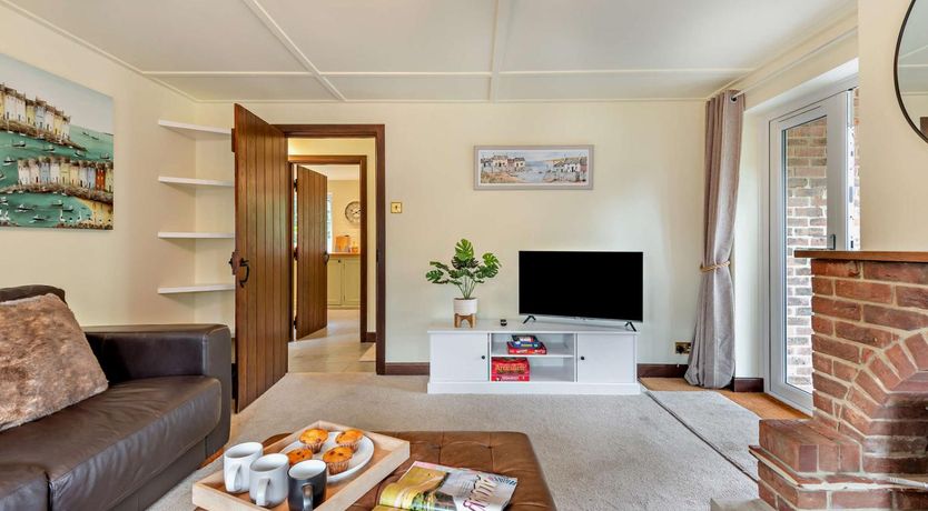 Photo of 2 Bed in Bournemouth