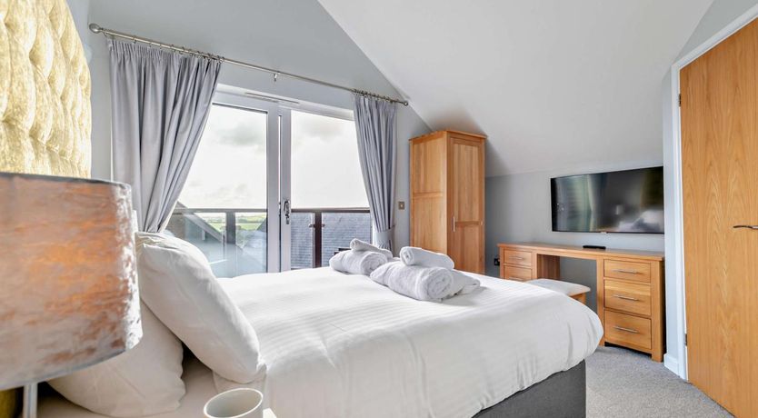 Photo of 2 Bed in Winnards Perch