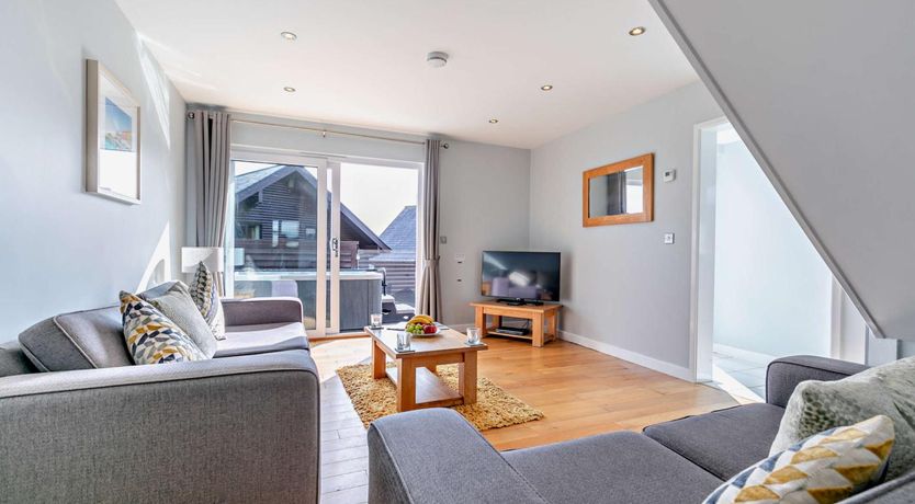 Photo of 2 Bed in Winnards Perch