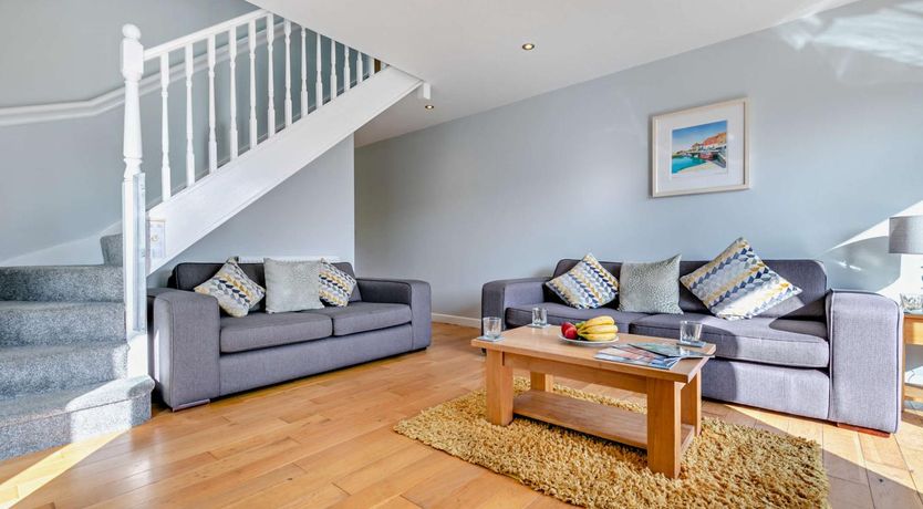 Photo of 2 Bed in Winnards Perch