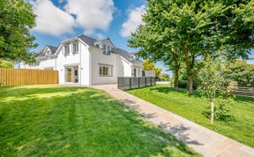 Photo of 3 Bed in St. Merryn