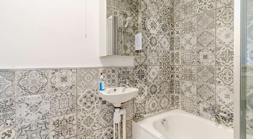 Photo of 1 Bed in Langland