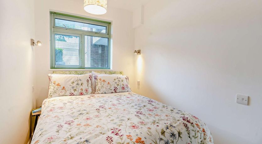 Photo of 1 Bed in Langland