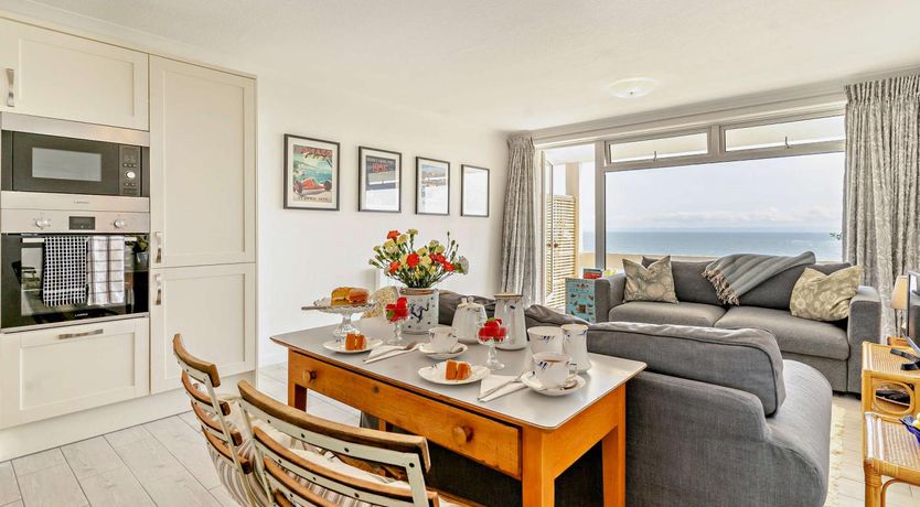 Photo of 1 Bed in Langland