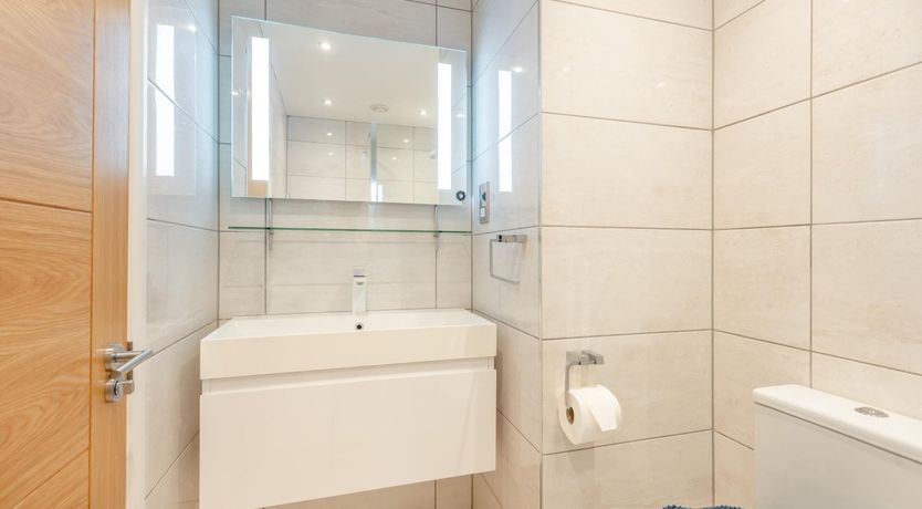 Photo of 2 Bed in Christchurch