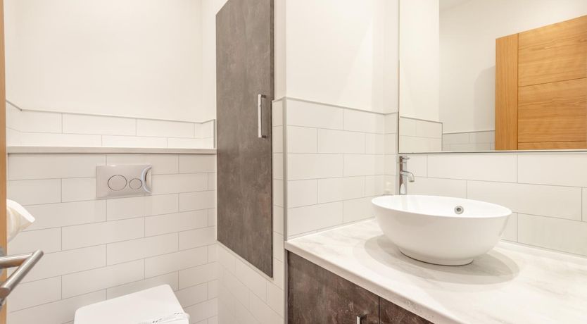 Photo of 2 Bed in Christchurch