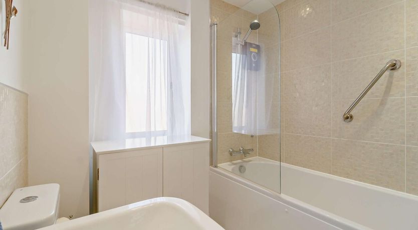 Photo of 3 Bed in Felixstowe