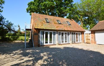 6 Bed in Roughton Holiday Home