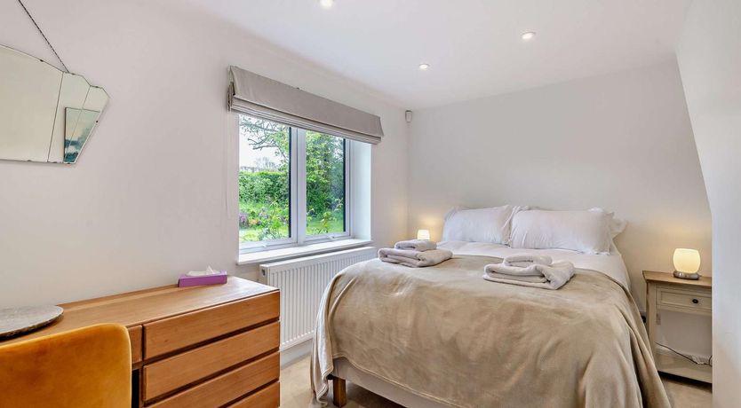 Photo of 3 Bed in Biddenden