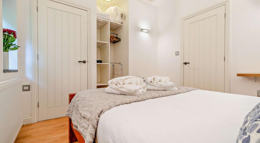 Photo of 1 Bed in Lamorna