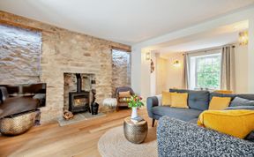 Photo of 3 Bed in Penryn