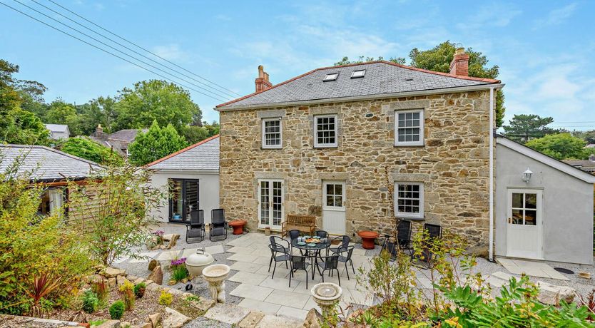 Photo of 3 Bed in Penryn