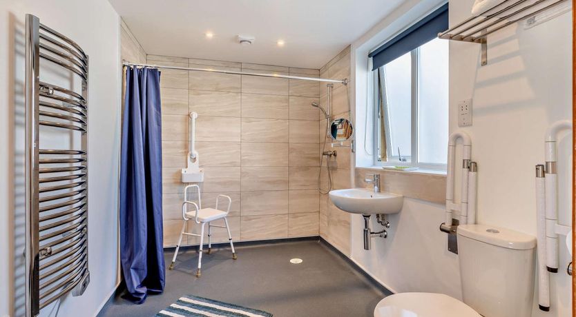 Photo of 1 Bed in Blue Anchor