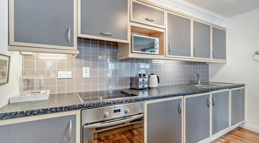 Photo of 2 Bed in Broad Haven