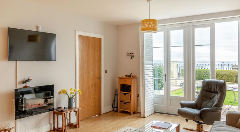 Photo of 2 Bed in Tenby