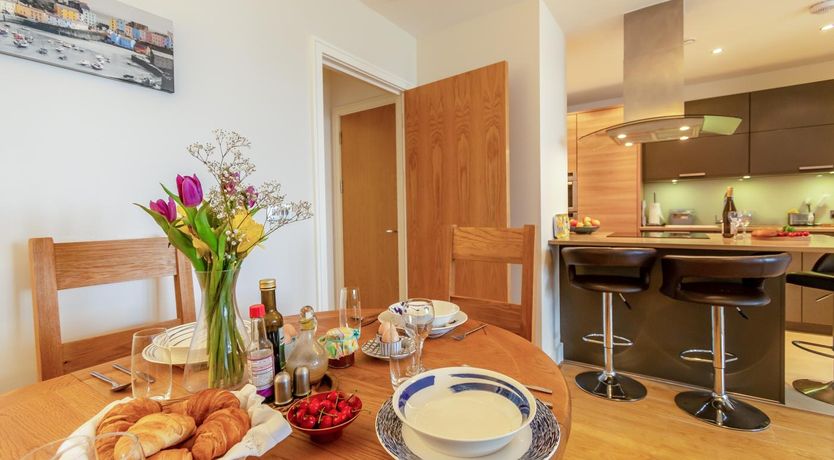 Photo of 2 Bed in Tenby