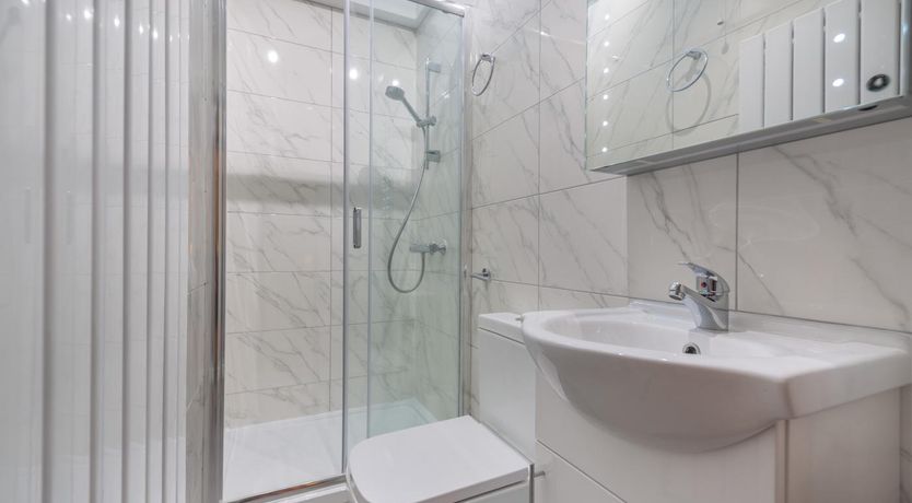 Photo of 5 Bed in Mynytho