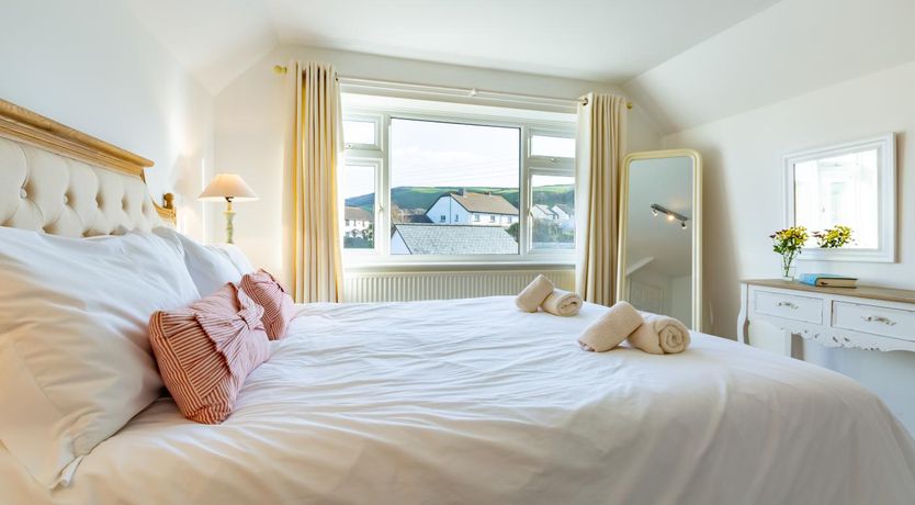 Photo of 4 Bed in Croyde