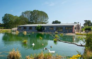 10 Bed in Briston Holiday Home