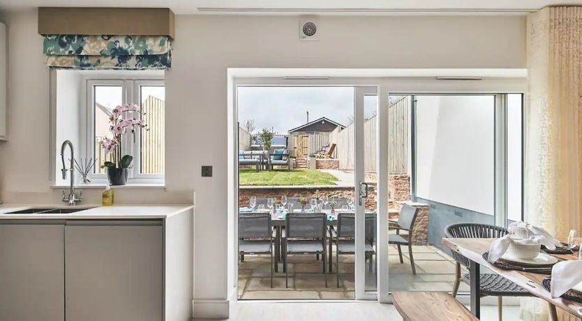 Photo of 4 Bed in Stoke Fleming