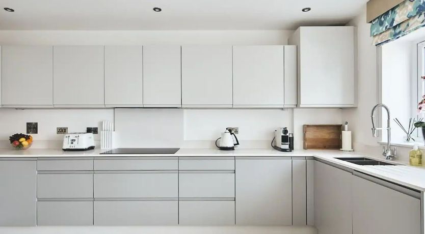 Photo of 4 Bed in Stoke Fleming