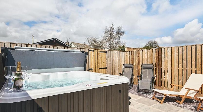Photo of 4 Bed in Stoke Fleming