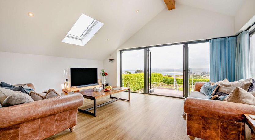 Photo of 4 Bed in Carbis Bay