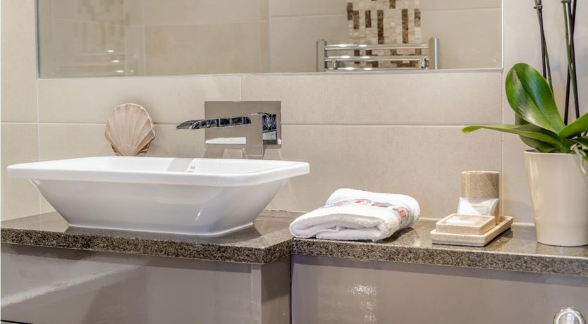 Photo of 2 Bed in Mumbles