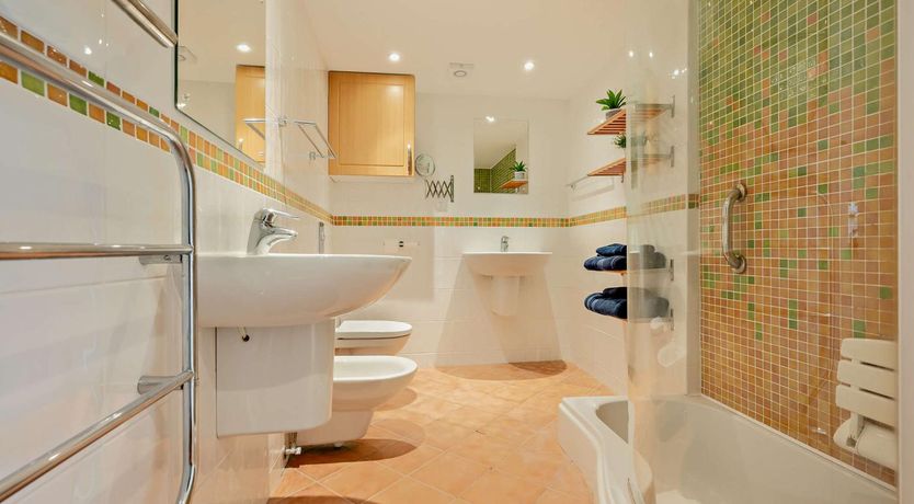 Photo of 2 Bed in St. Agnes