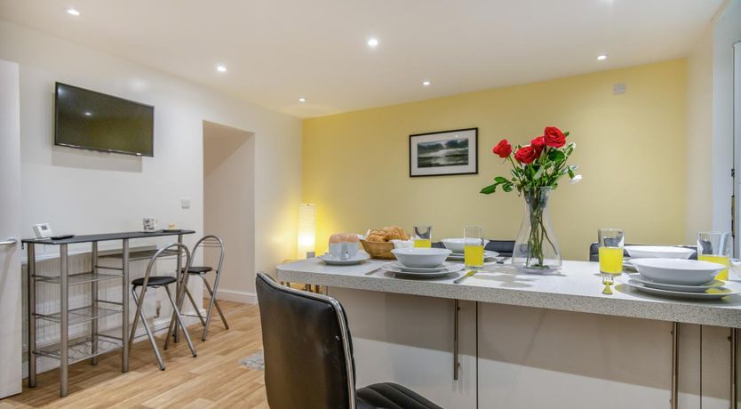 Photo of 2 Bed in Tenby
