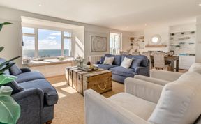 Photo of 5 Bed in Downderry