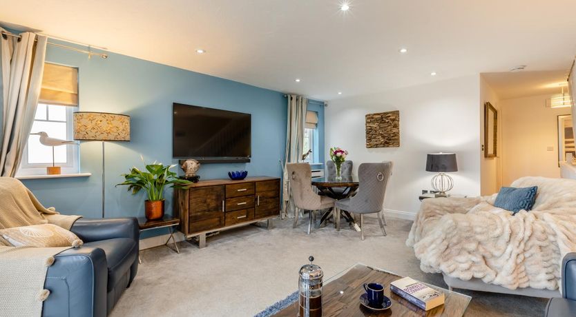 Photo of 4 Bed in Combe Martin