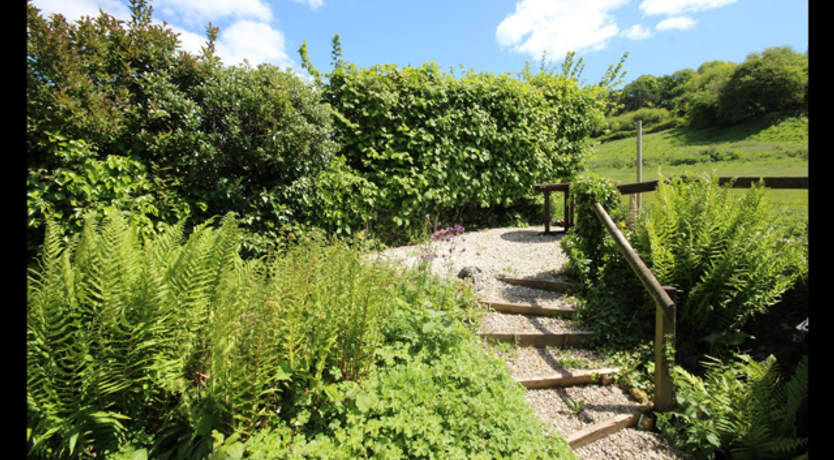 Photo of 3 Bed in Axmouth