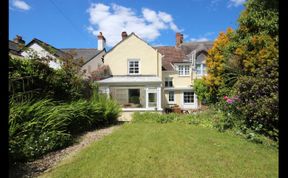Photo of 3 Bed in Axmouth