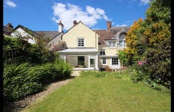 3 Bed in Axmouth Holiday Home