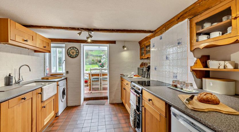 Photo of 3 Bed in Axmouth
